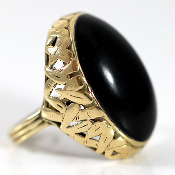 Ming's Large Oval Black Coral Cabochon Ring - Hawaii Estate & Jewelry ...